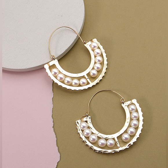 Half moon U drop beaded earrings - Picture 1 of 4